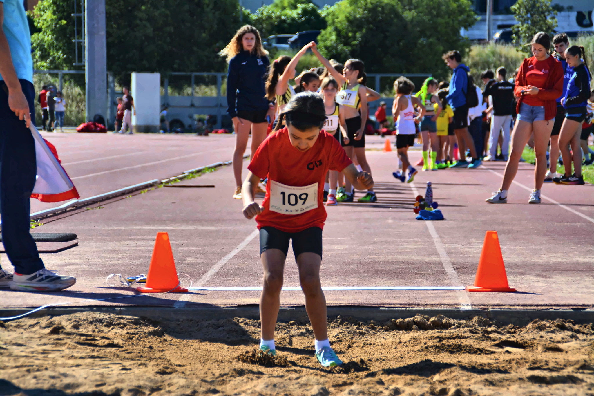 Club Atletisme Badalona - Escola